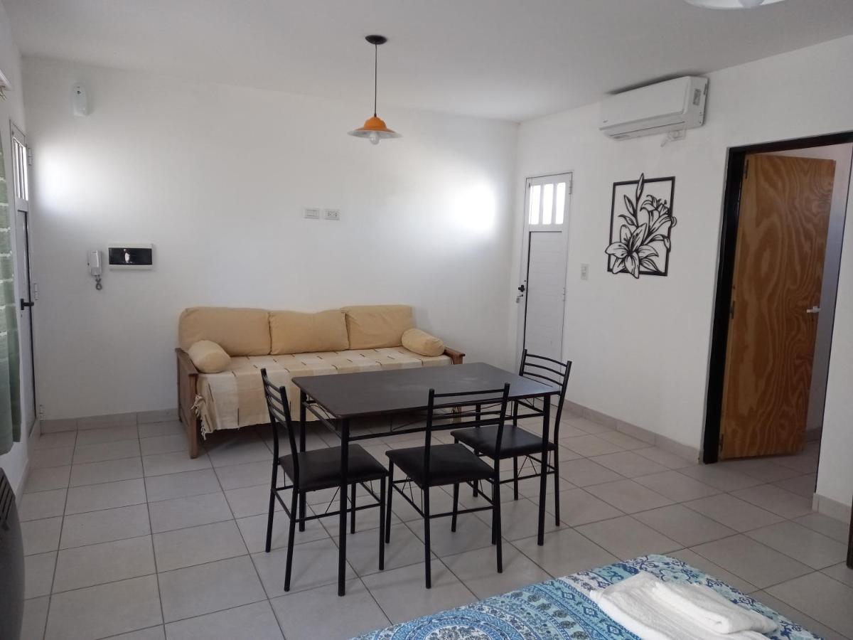 Apartament Departamentos Temporarios Raul B. Diaz Santa Rosa  Zewnętrze zdjęcie
